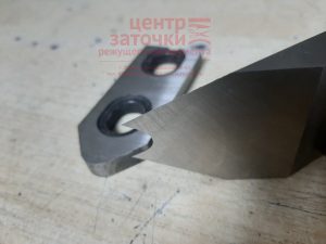 ЗАТОЧКА НОЖА ДЛЯ СКРУГЛЕНИЯ УГЛОВ